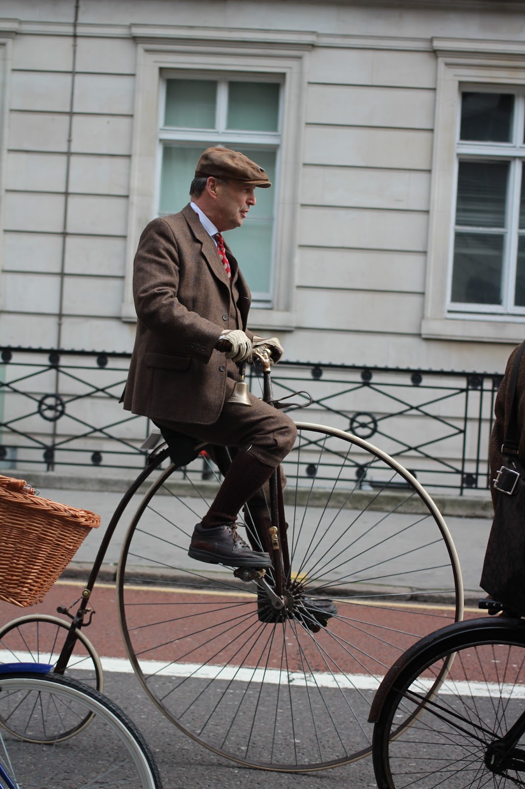 MilesIsland: Tweed Run