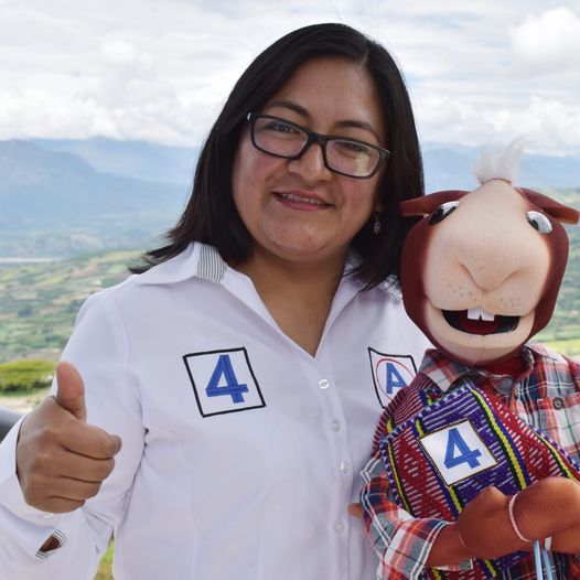 Fany Cruz, una cajabambina candidata al Congreso por Cajamarca 