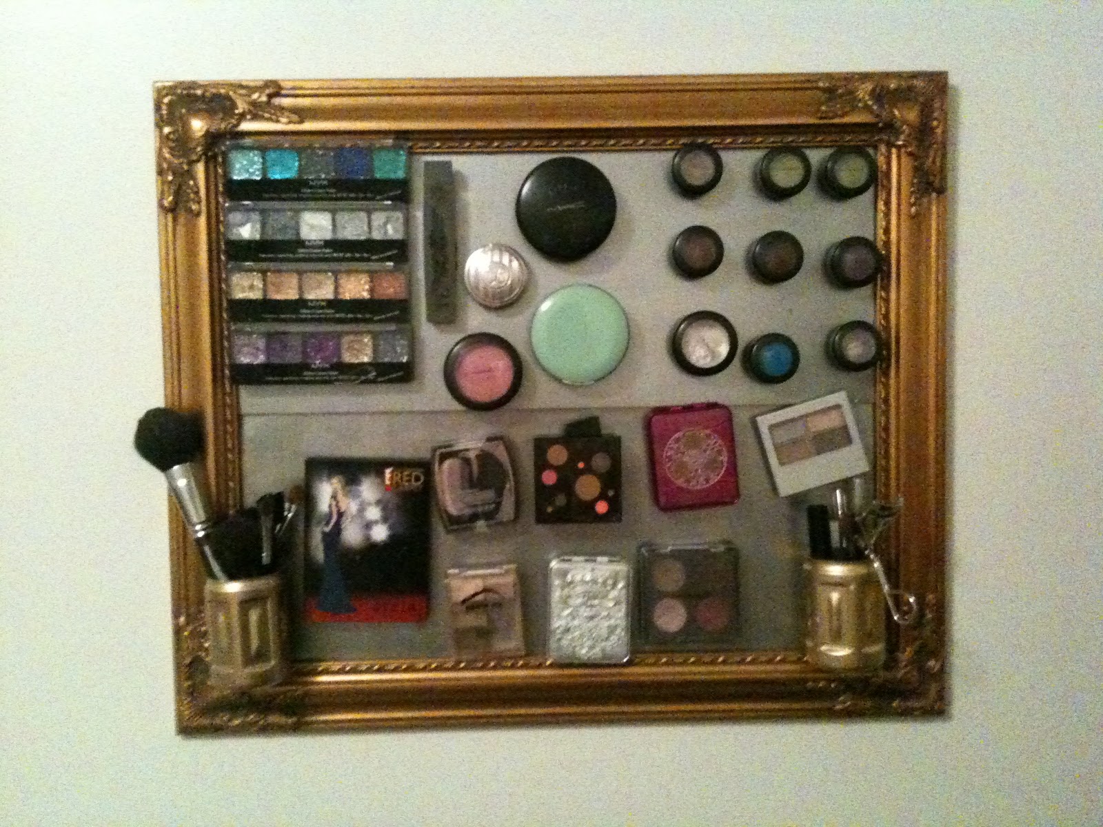 Whoreders How to Make Your Own Makeup Board