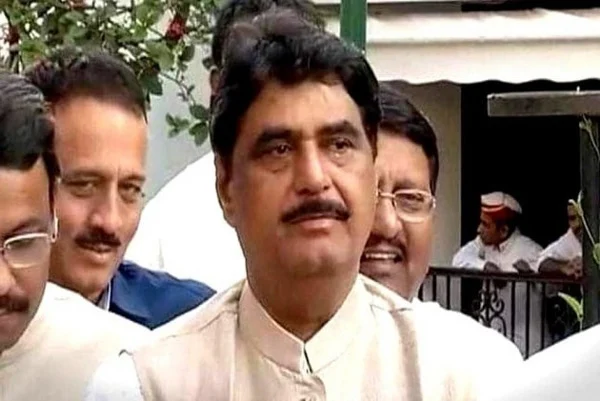  Gopinath Munde's Nephew Seeks SC Probe Into Uncle's Death After Cyber Expert's EVM Hacking Claim, New Delhi, Politics, BJP, Accidental Death, NCP, Leaders, Enquiry, Election, News, National.