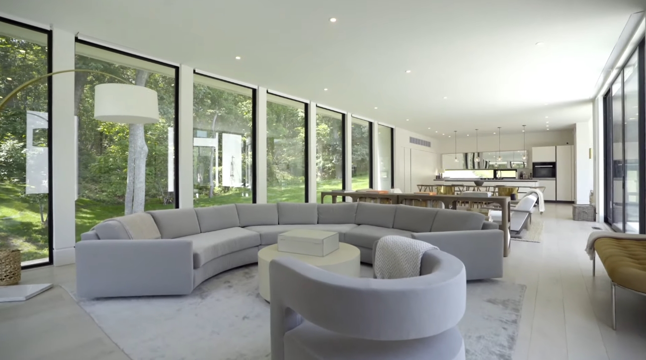 18 Photos vs. Unique Modern Home in Shelter Island, New York - Luxury House & Interior Design Video Tour