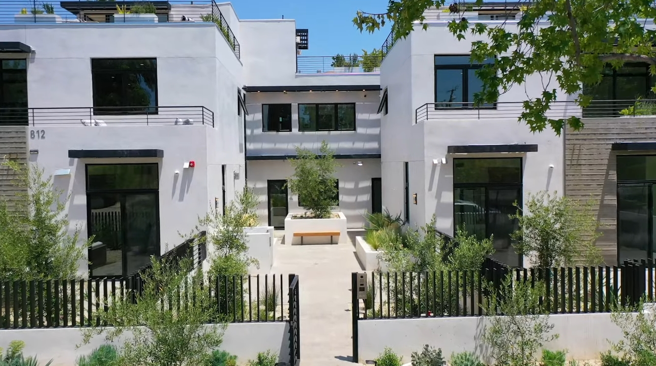 22 Photos vs. 812 HUNTLEY DR #105, West Hollywood CA vs. Luxury Home Interior Design Tour