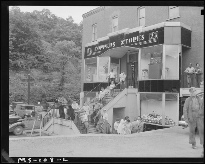 Company_store__Koppers_Coal_Division_Federal_%255E1_Mine_Grant_Town_Marion_County_West_Virginia__-_NARA_-_540275_tif-700x559.jpg