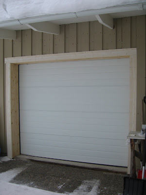 I VEVVES HEM: Ny garageport och en groventre...