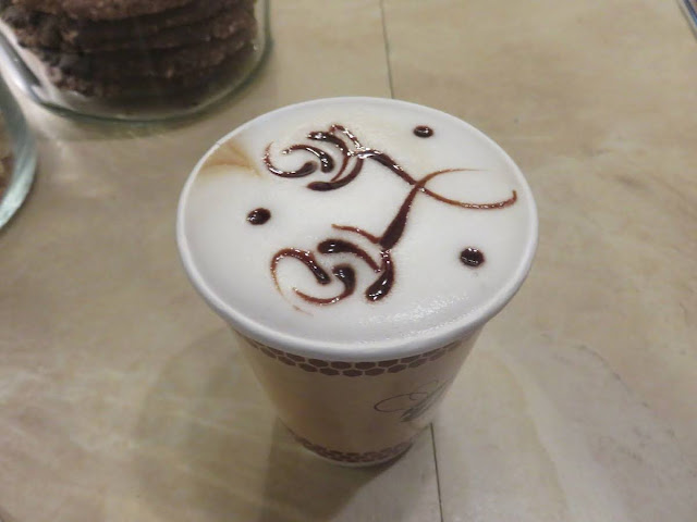 Latte Art at Beanhive Coffee in Dublin