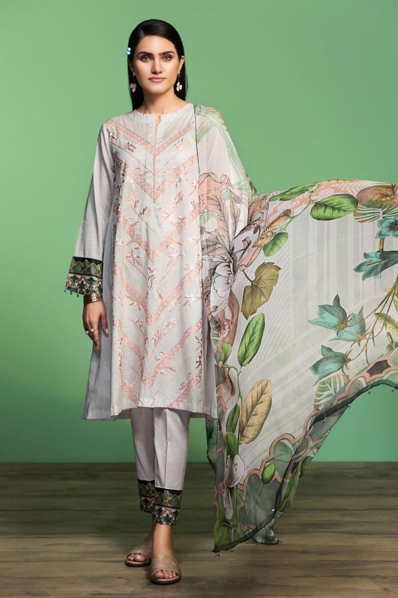 Nishat Linen Summer Collection 2023 Sale on Lawn Dresses With Price
