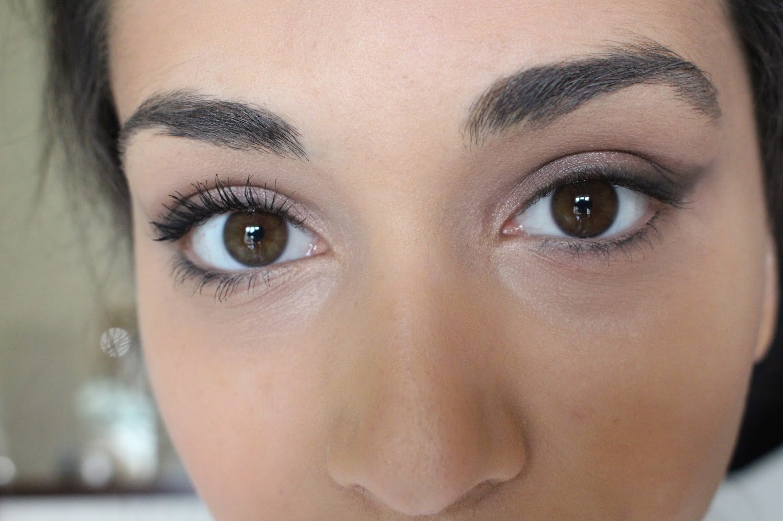 Maybelline Classic Volume Express WATERPROOF Mascara Swatches + Review