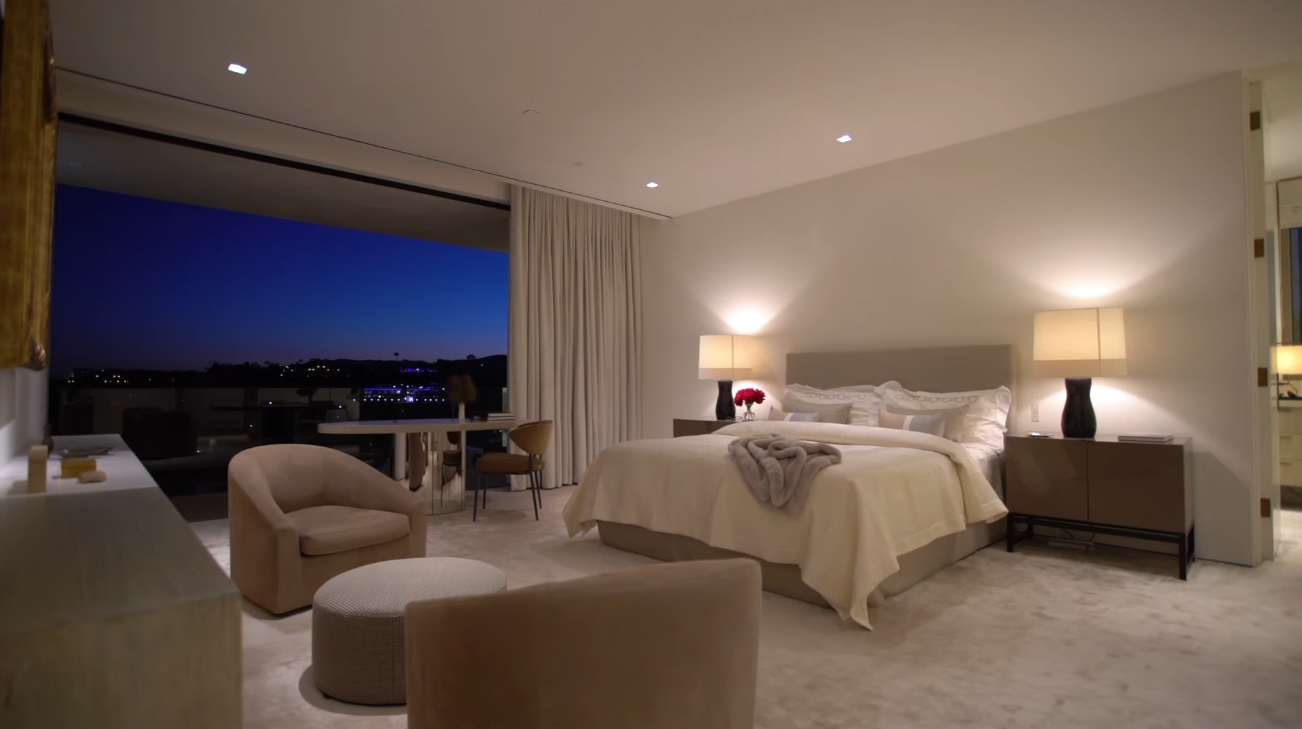 Luxury Mansion Interior Design Tour vs. Iconic Architectural Statement by Mark Rios FAIA | Bel-Air