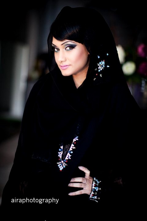 Madeleine rose yen jessecmault abaya designs 2012  new black and red abaya