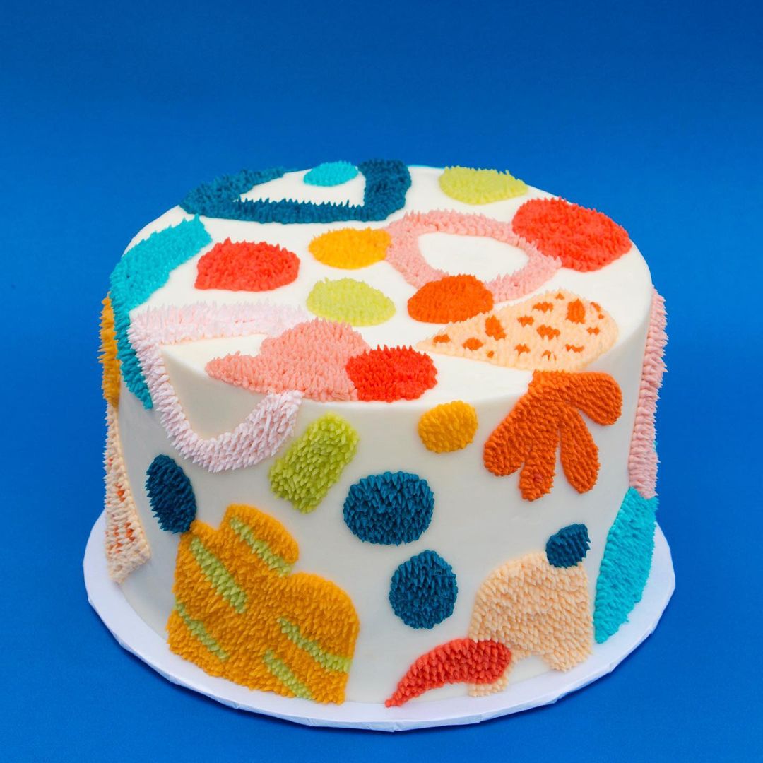Cake designs inspired by home floor rug designs. | MÉLÒDÝ JACÒB