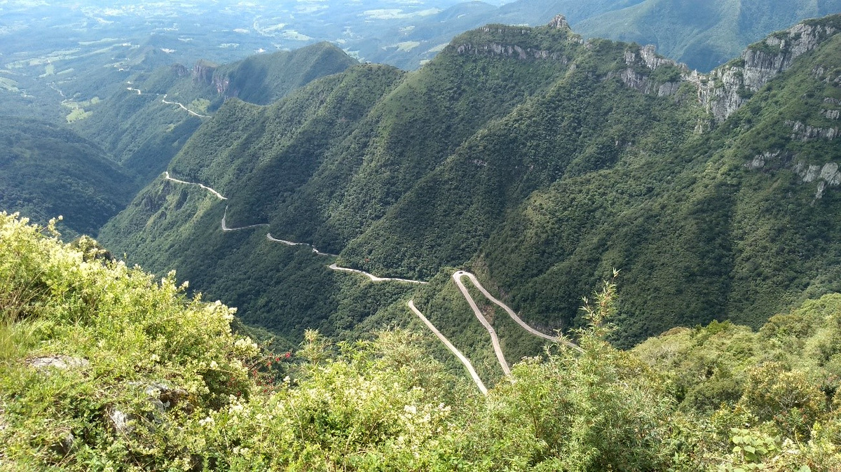 Santa Catarina Vale do Itajaí, Serras Catarinenses, Florianópolis e Beto Carrero Descansa na Santa Catarina Vale do Itajaí, Serras Catarinenses, Florianópolis e Beto Carrero Descansa na