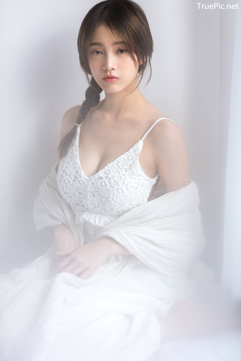 Image Thailand Model - Pimploy Chitranapawong - Beautiful In White - TruePic.net - Picture-2