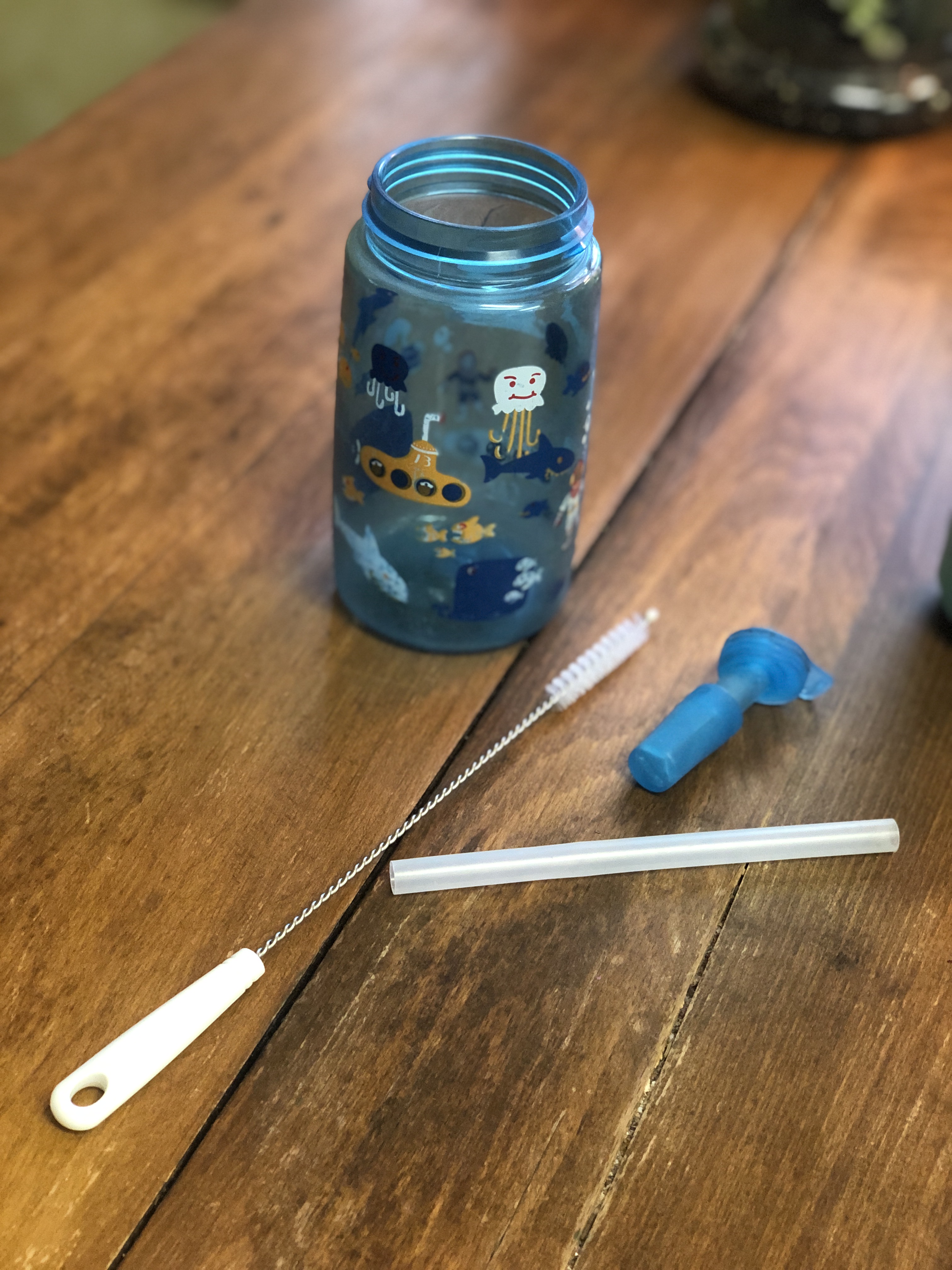 How to Properly Clean Your Reusable Bottles — The Southern Glamper