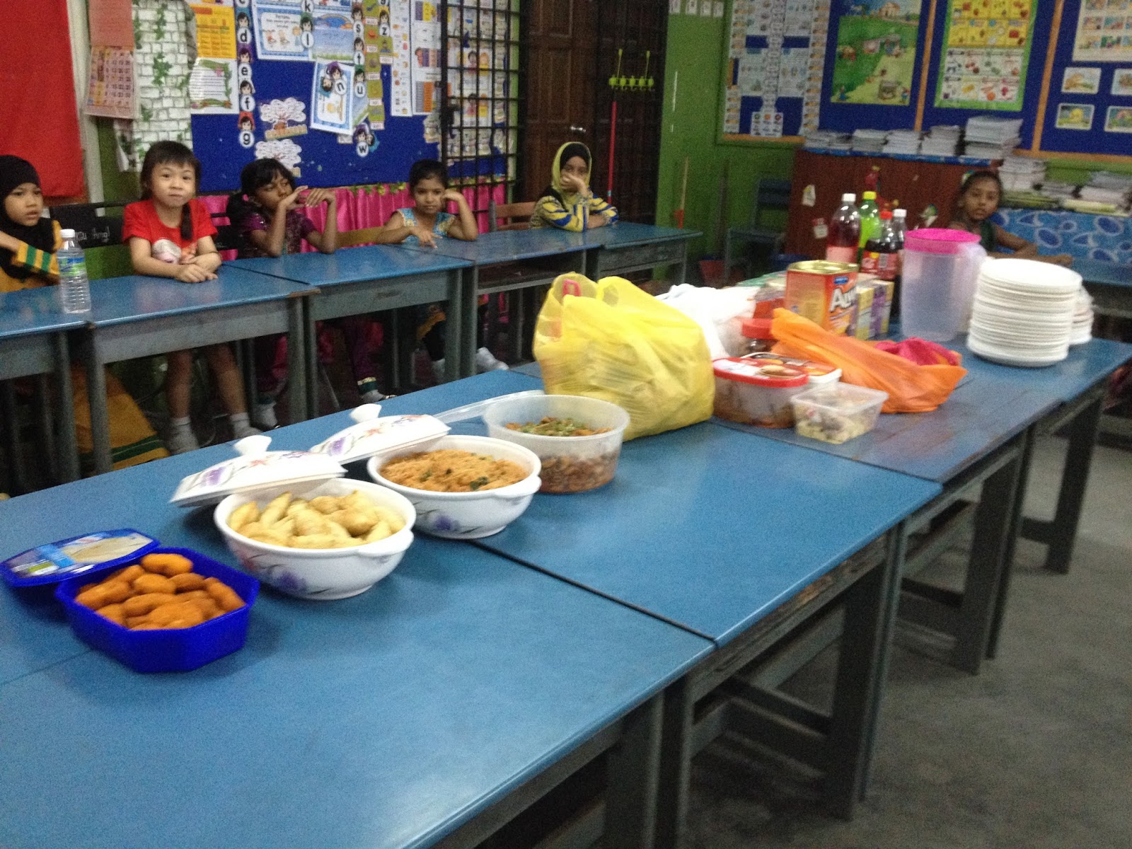 Jamuan Raya Sekolah Dengan Air Tangan Cikgu