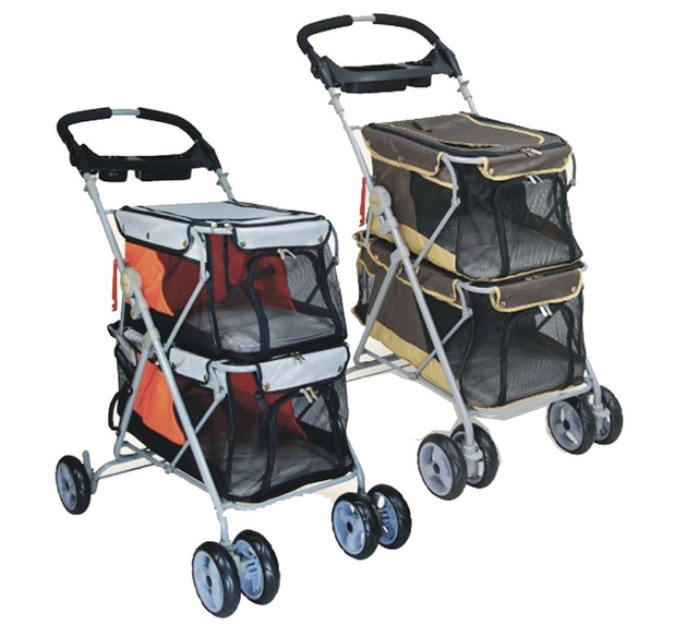 5 Benefits of Using a Pet Stroller