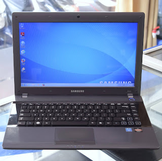 Laptop Samsung NP-RV413L AMD E-450 di Malang