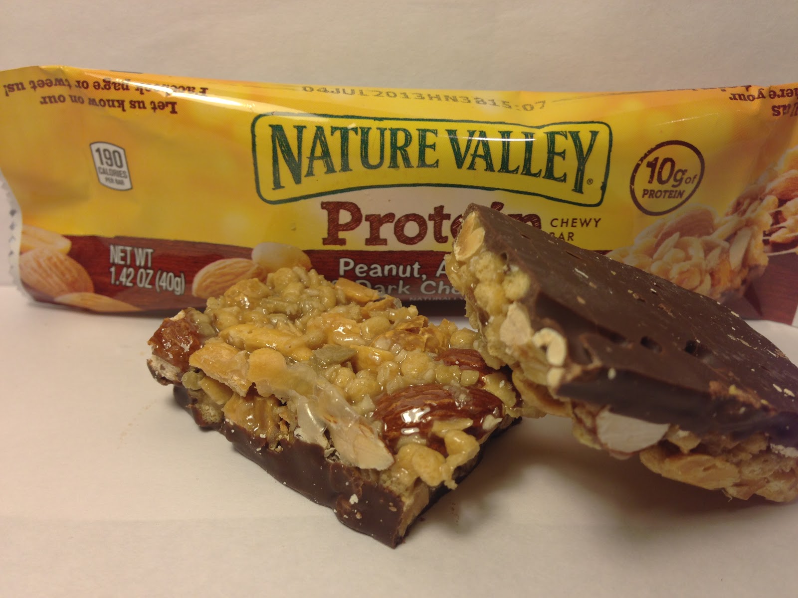 Crazy Food Dude: Review: Nature Valley Protein Peanut, Almond