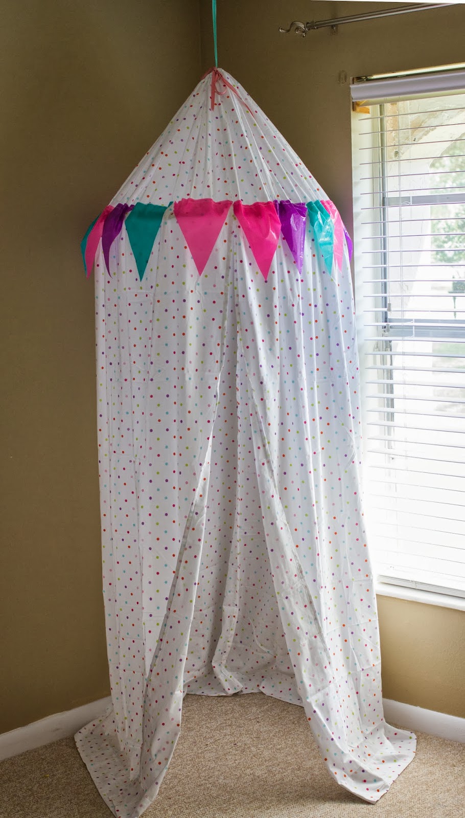 Lillys & Lollipops DIY Hoop Tent