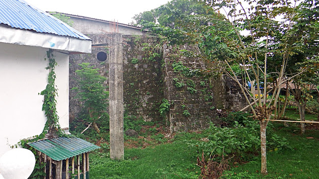 Lavezares Town Center