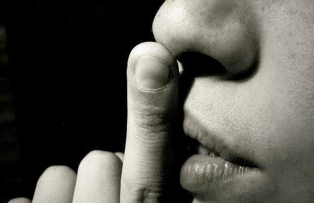 Πάτε καλά ρε ηλίθιοι;