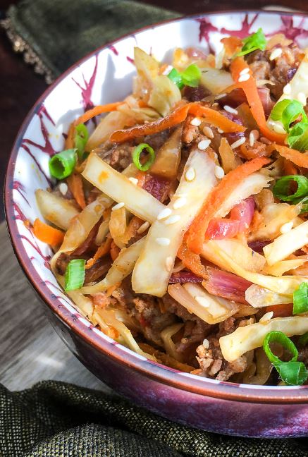 If you are looking for a low-carb dinner that your whole family will, you’ve found it. This egg roll in a bowl recipe is a quick and easy dinner that will quickly become a family favorite. The best part is that it tastes just like the egg roll from your favorite take-out place only healthier and quicker to make.