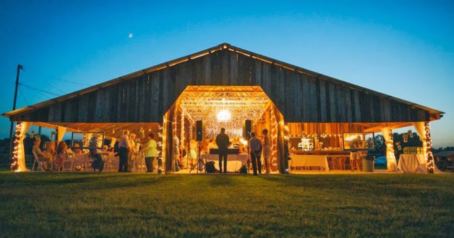 Indoor vs. Outdoor Barn Weddings