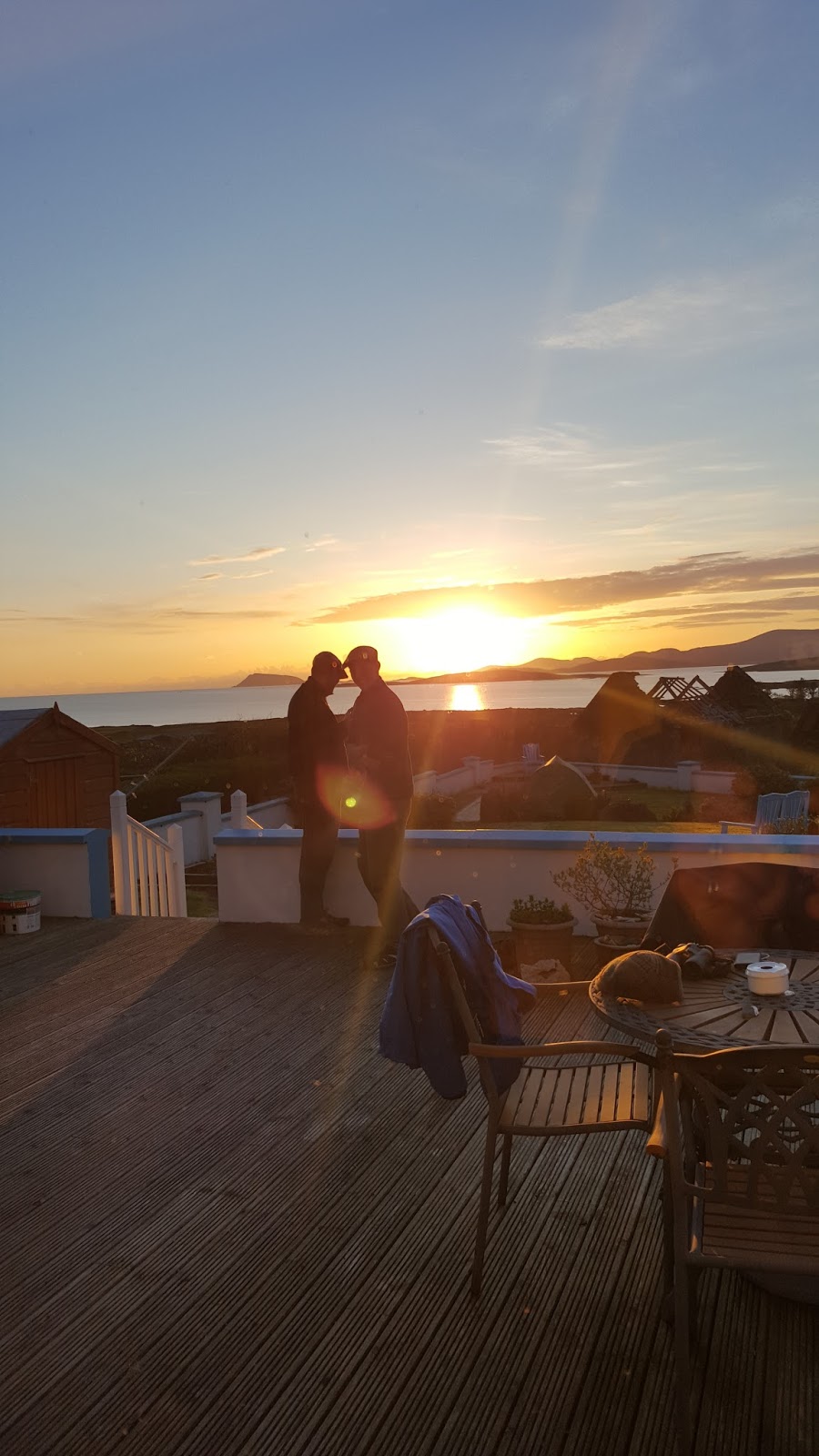 Surviving Ireland Tent Camping in Eyeries Meeting Folks from Around