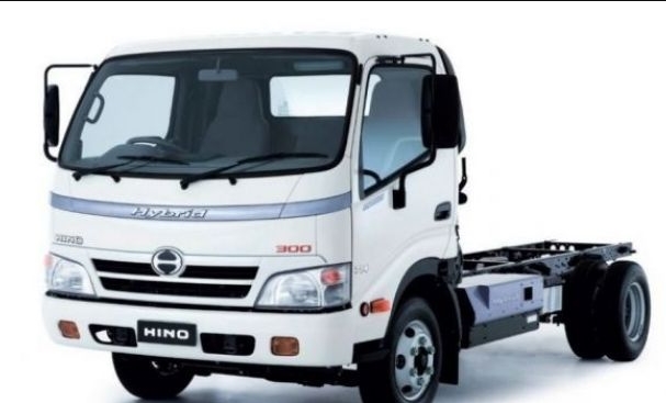 Mobil Truk Hino-hybrit