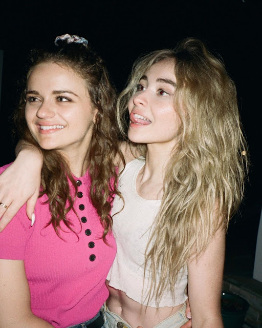 Sabrina Carpenter Hot Style - Photos & Videos 08/08/2020