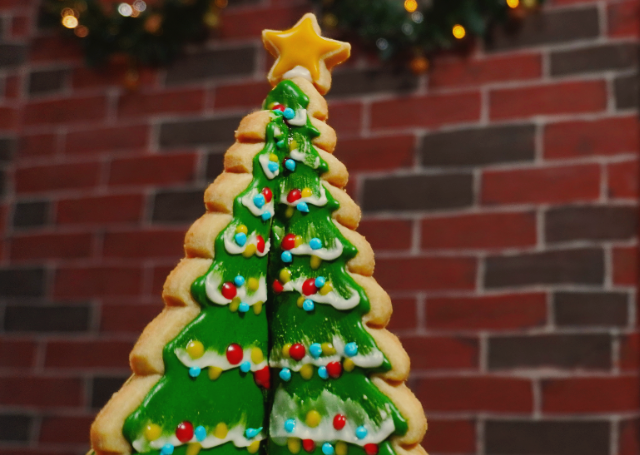 Cómo hacer un ÁRBOL de NAVIDAD con GALLETAS de MANTEQUILLA paso a paso Cómo hacer un ÁRBOL de NAVIDAD con GALLETAS de MANTEQUILLA paso a paso