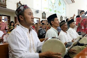 Santri Pesantren Main Rebana di Gereja Mater Dei Semarang Saat Natal, Netizen: Apa iya Aqidah Memperbolehkan?
