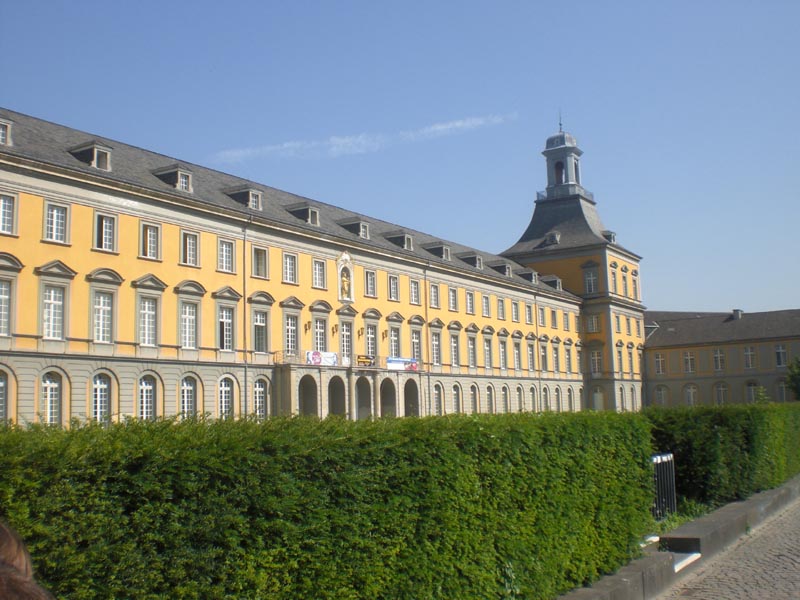 Bonn University | World Public University Information