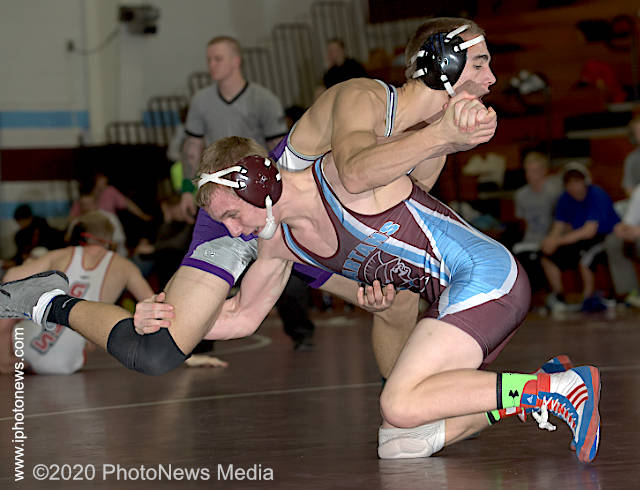 Griffin Meeker wrestles at SJO regional
