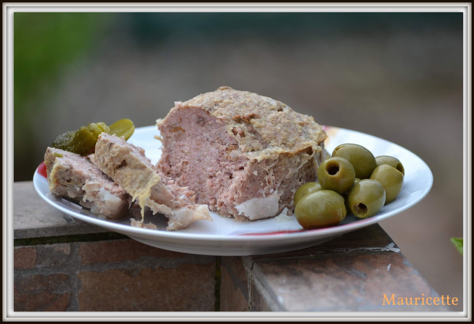 Terrine de canard aux girolles.