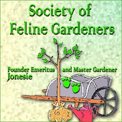 Feline Gardeners Unite!