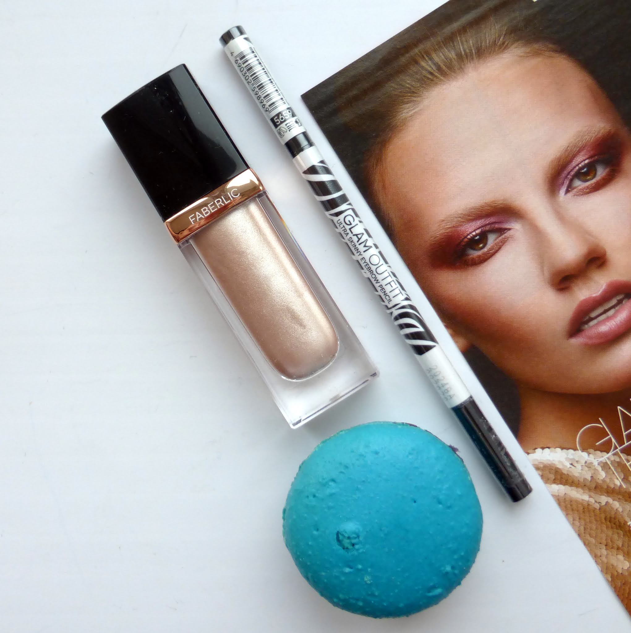 фаберлик жидкие тени для век. жидкие тени фаберлик. жидкие тени для век фаберлик 5788. тени от фаберлик галактическое путешествие. жидкие тени dazed diamond faberlic.