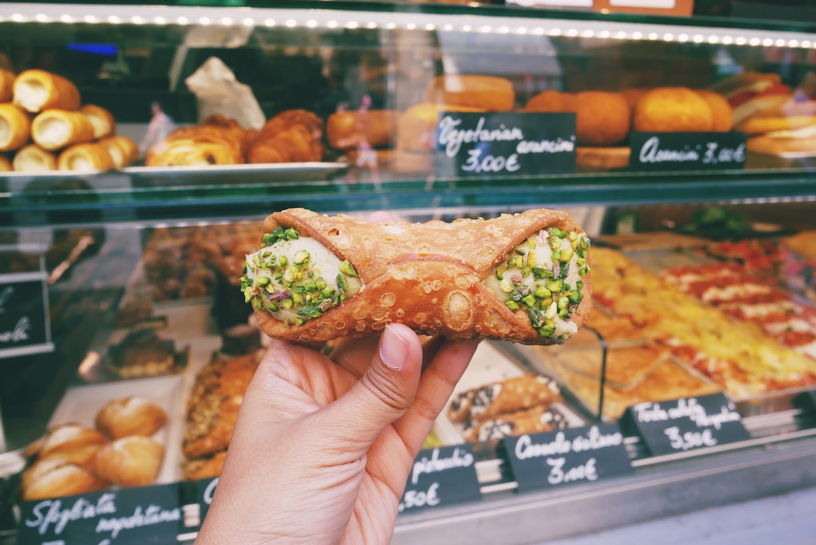 Cannoli pistachio di Florence, Italia