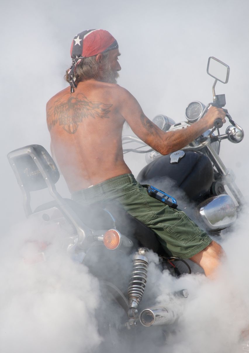 Moto Babes Burnout at Bikers party