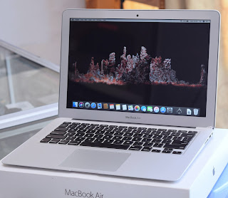 MacBook Air Core i5 13-inchi Early 2015 Fullset