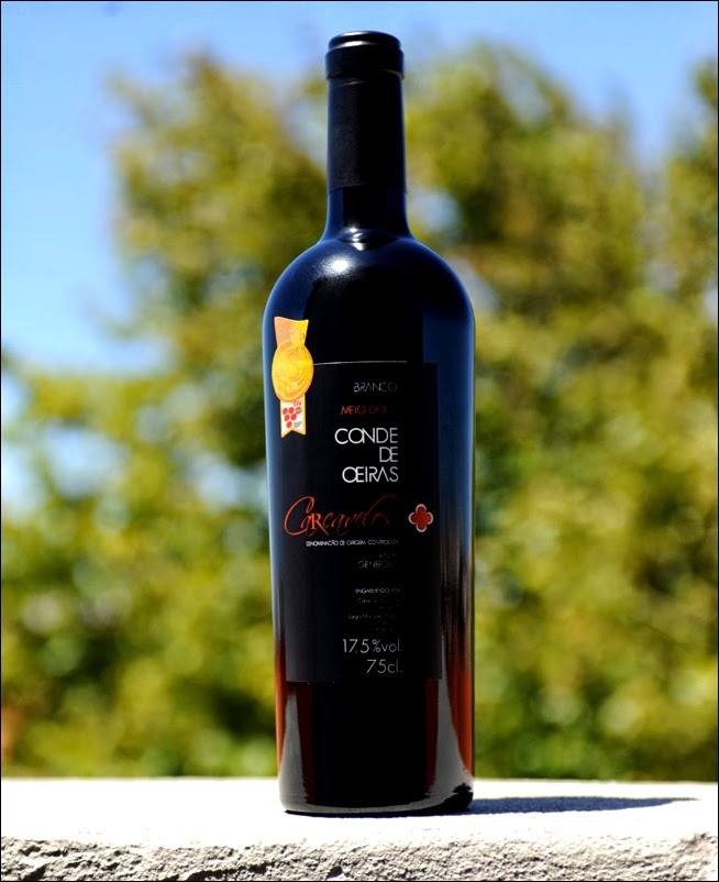 Espaço e Memória Vinho de Carcavelos da marca "Conde de Oeiras