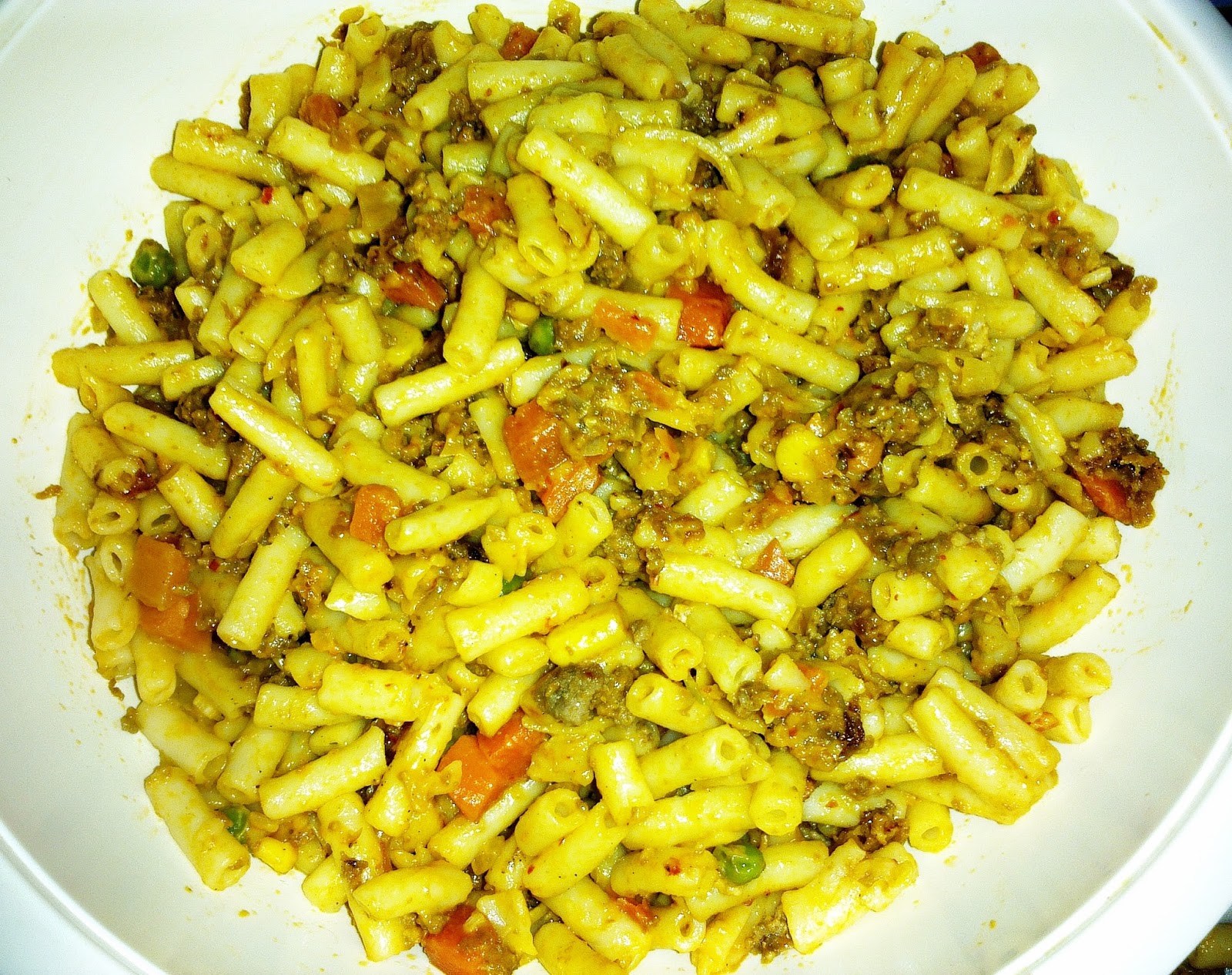 Behind Her Veil Macaroni Cheese Goreng