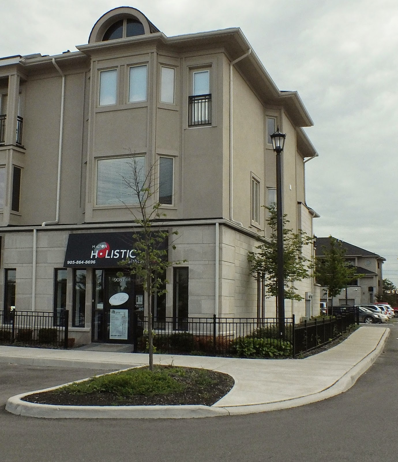 Milton Condo/Business Unit