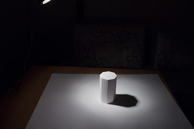 15-свет-и-тень-на-белой-призме