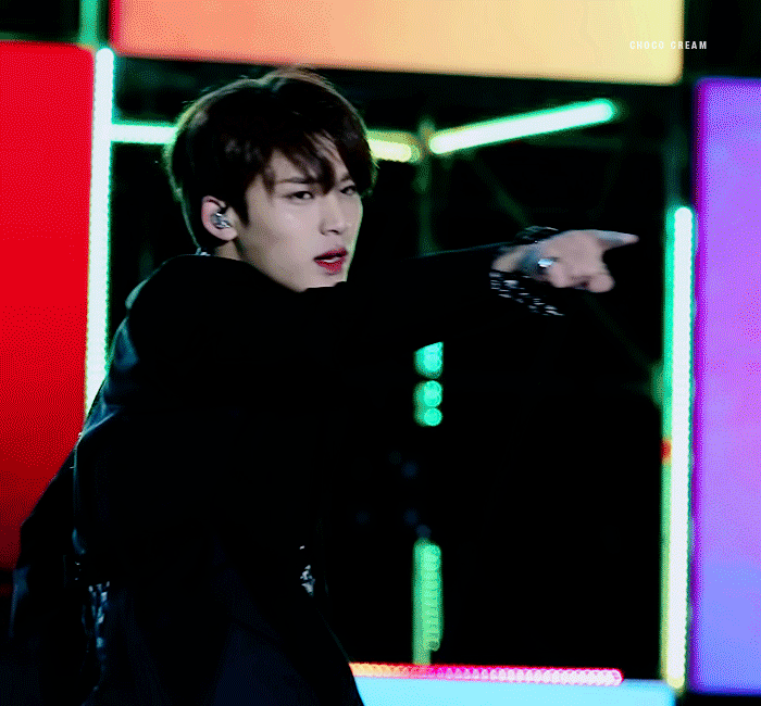 Miliki Ciri Khas Ketampanan yang Berbeda, Siapa "Visual Member" SEVENTEEN Favoritmu? 4 EmptyPrestigiousKoodoo size restricted
