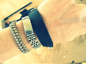 WobiSobi: Leather and Rhinestone Bracelet, DIY.