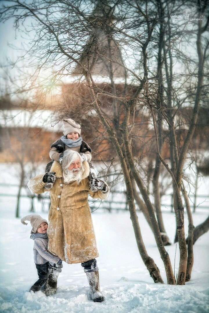 Санта Ирину зимой