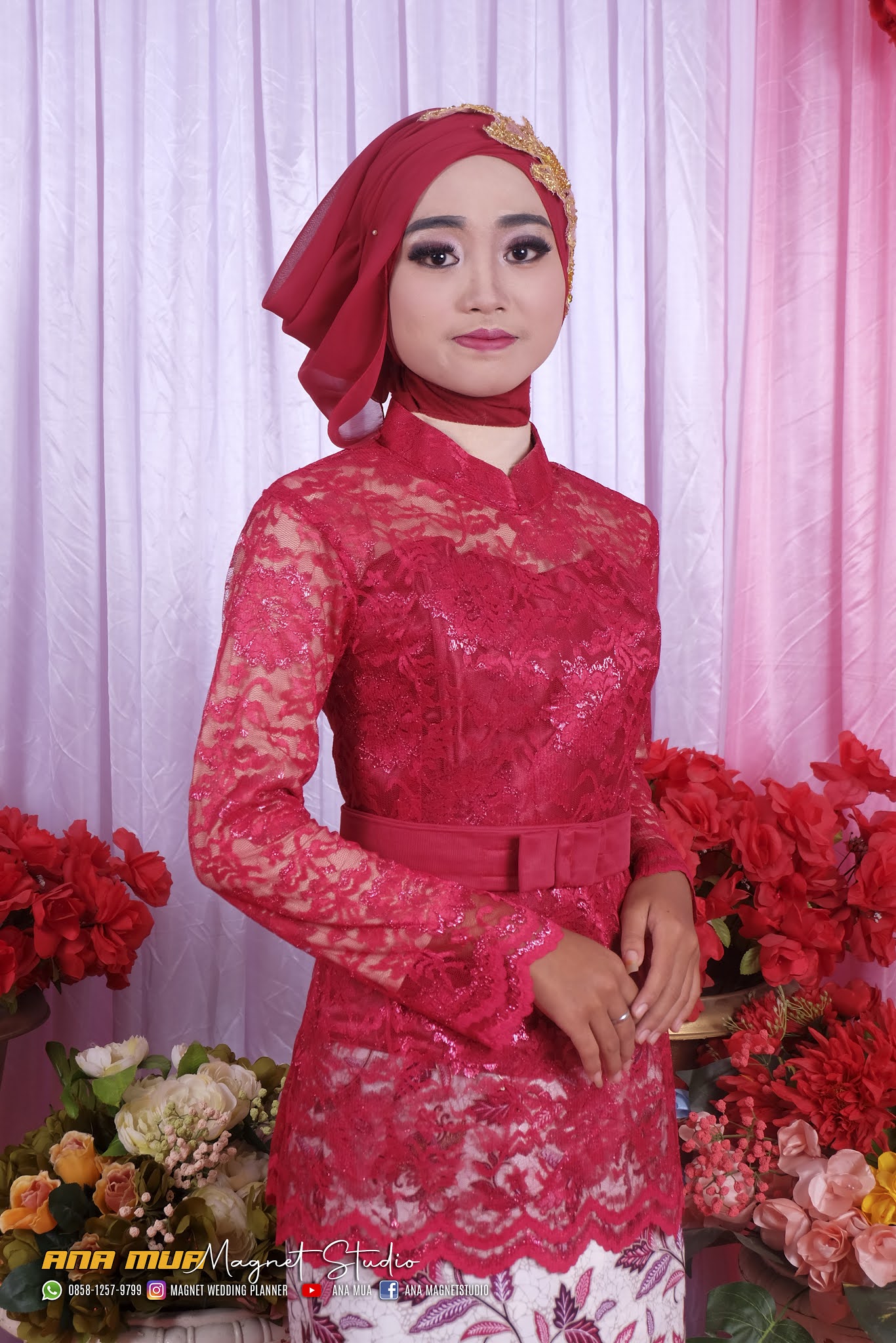 Kebaya merah buat wisuda