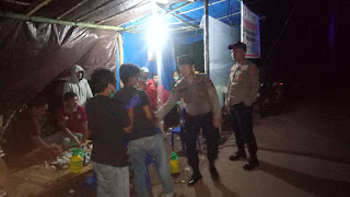 Personil Polsek Curio Patroli, Kontrol Posko Tanggap Darurat di Desa Buntu Pema
