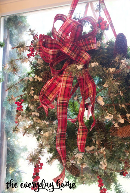 DIY Christmas Wreath featured at Talk of the Town - www.knickoftime.net