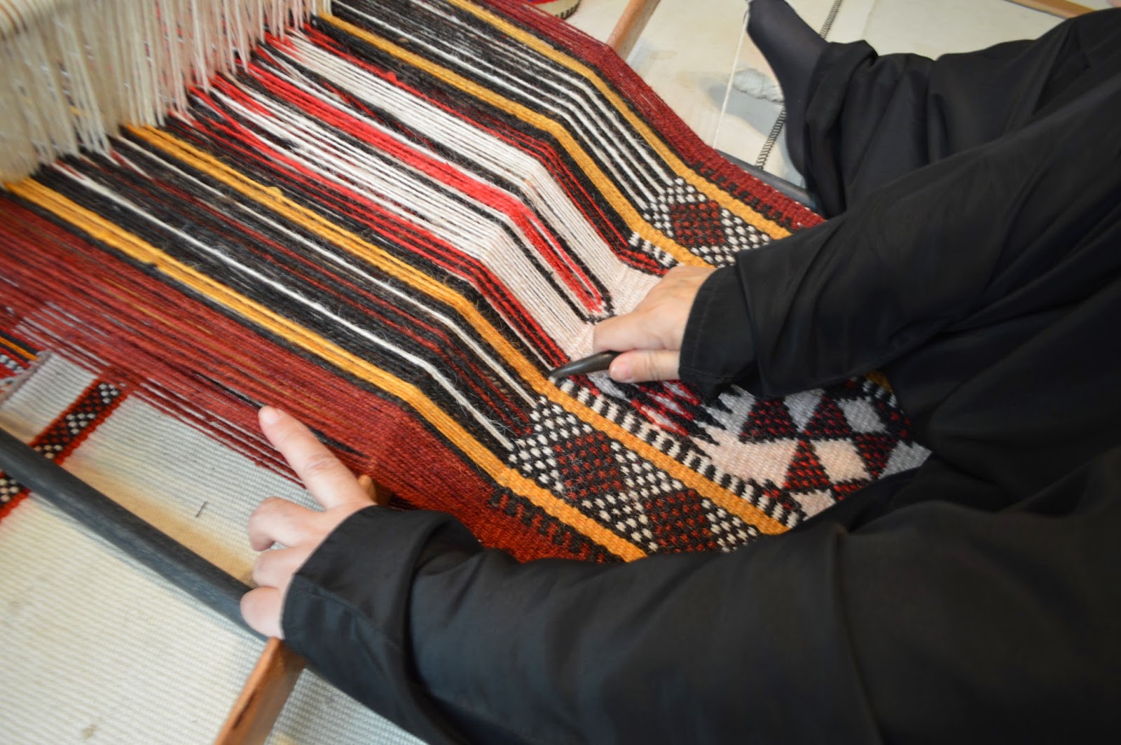 weave-around-the-world-sadu-and-why-i-am-in-kuwait-at-all